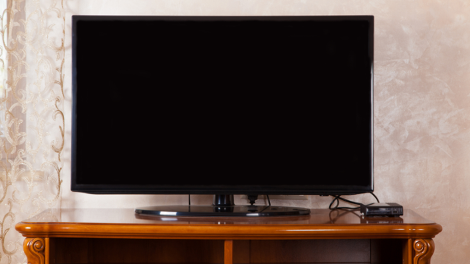 You Can Update Your TV’s Firmware With a USB Drive